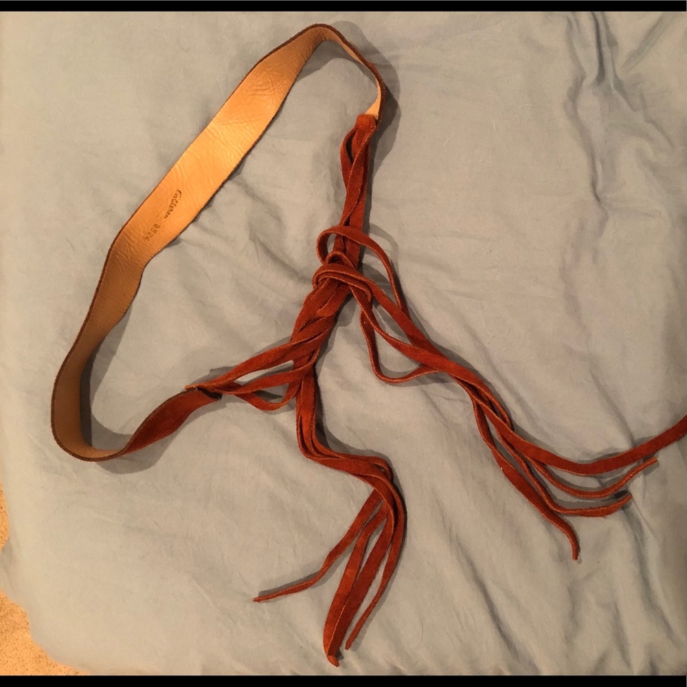 Vintage frayed belt